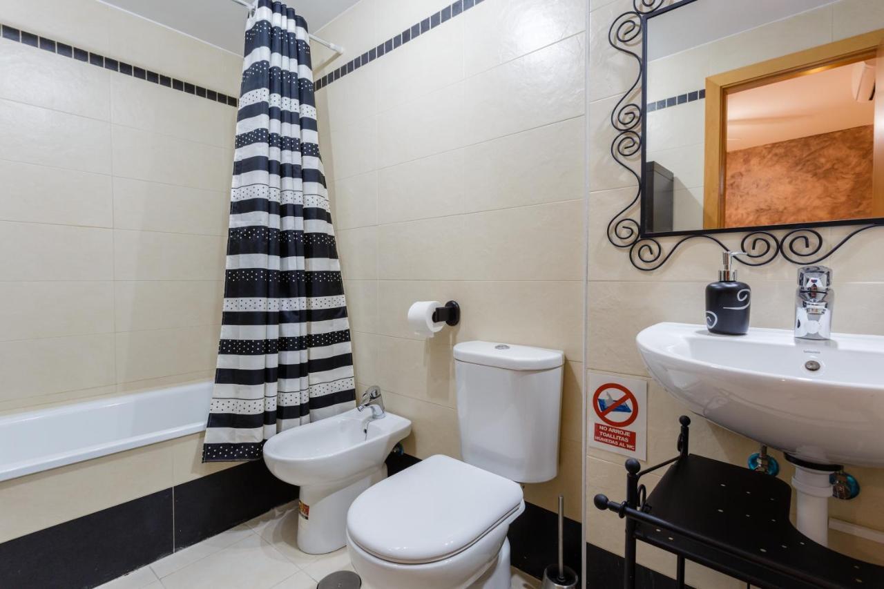 Puerta San Felix Free Parking By Cadiz4Rentals מראה חיצוני תמונה